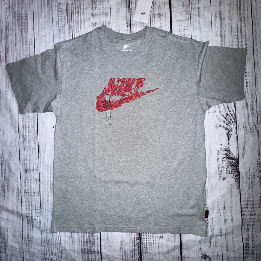 Nike x Stranger Things Vecna T-Shirt Men's Dark Grey Heather IB8068-063 Fit NWT